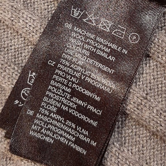 H&M Flowy Grey Sweater - Picture 8 of 8